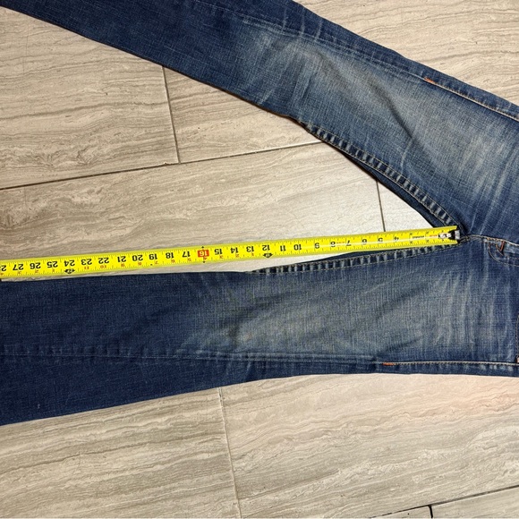 True Religion Blue Jeans with Distinctive Stitching - Picture 9 of 11